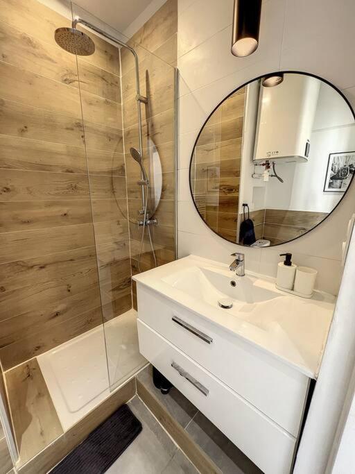מרסיי Appartement Lumineux Au Coeur De La Joliette מראה חיצוני תמונה